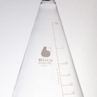 Erlenmeyer Flask 4L w/ Phenolic Rubber Lined Screw Cap 38mm SKU: 2514-04000