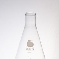 Shake Flask w/ 3 Baffles & Break Resistant Lip 1L SKU: 2541-01000