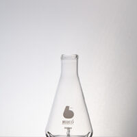 Shake Flask w/ Extra Deep Side Baffles & Break Resistant Lip 500mL SKU:2542-00500