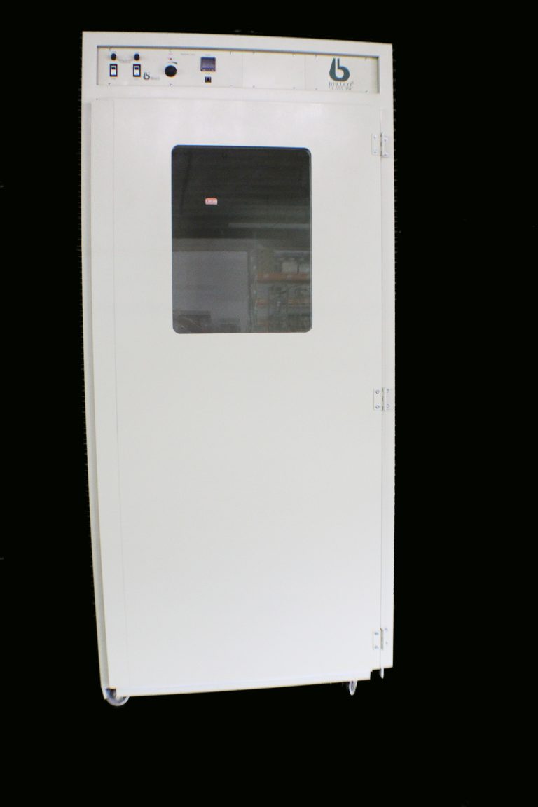 Single Window Standard RollIn Incubator 100v SKU 772809100 Bellco