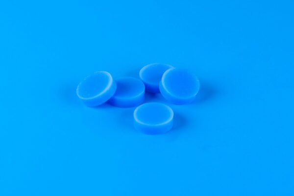 11mm (7/16") Diameter General Purpose Blue Silicone GC Septa, 3mm Thick, Up to 150 Injections, Max Temp 250C